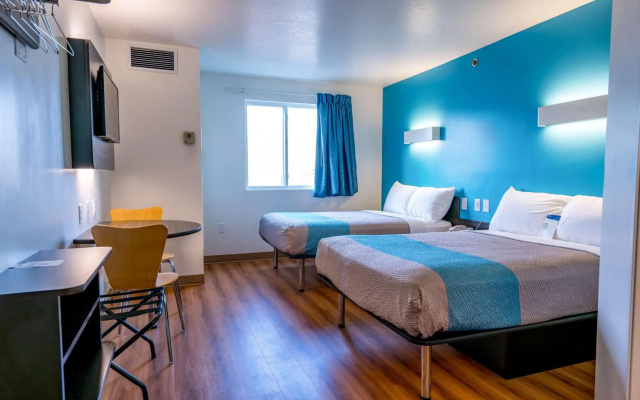 Motel 6 Pottstown, PA