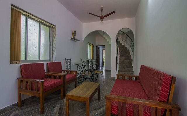 OYO 18657 Home Comfortable 2BHK Alodna