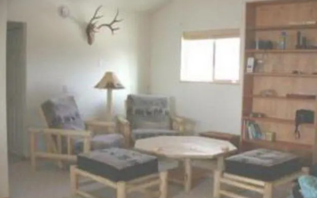 Elk Meadows Lodge