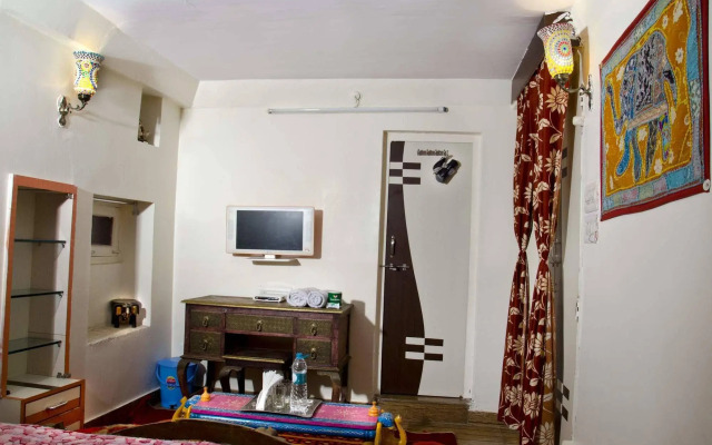 Hem Guest House