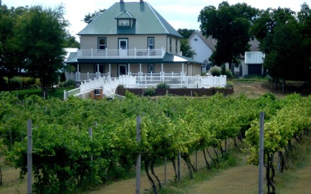 Indian Creek Village Winery