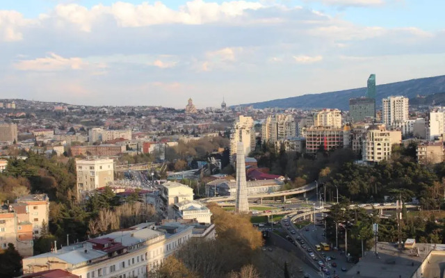 2/7 Simon Chikovani Street