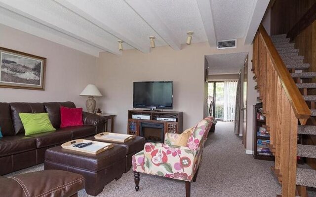 Rumbling Bald Resort