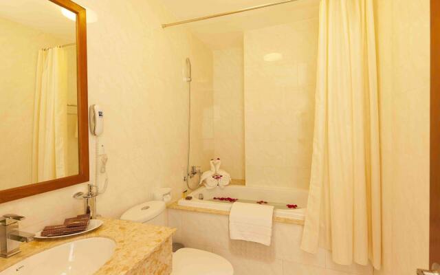 TTC Hotel Deluxe Tan Binh
