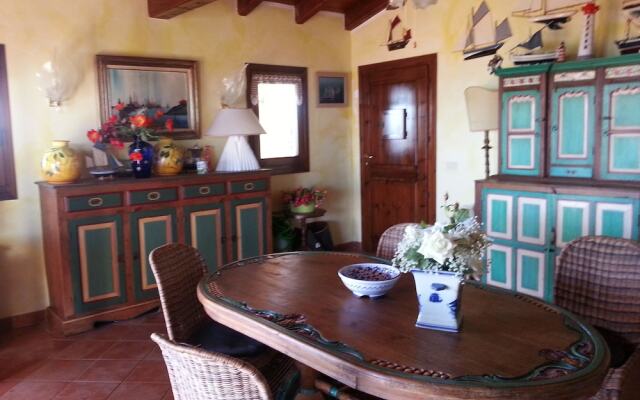 Villa Fresia With Garden and Private Pool Sea View