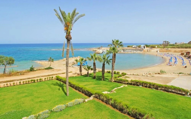 Amelia Paralimni in Paralimni