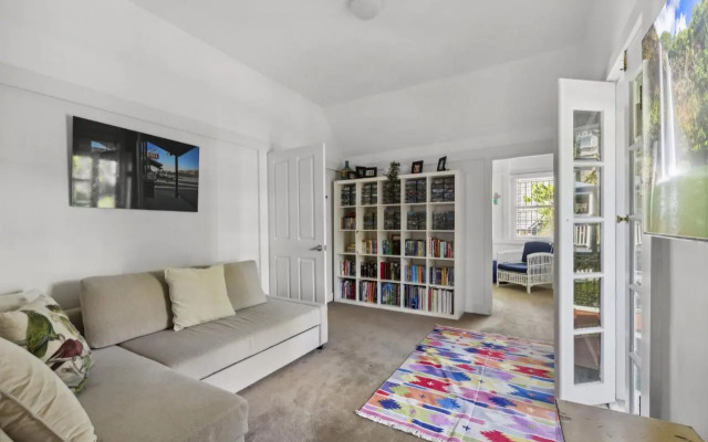 Poolside Stay - Close To Taronga Zoo & Luna Park