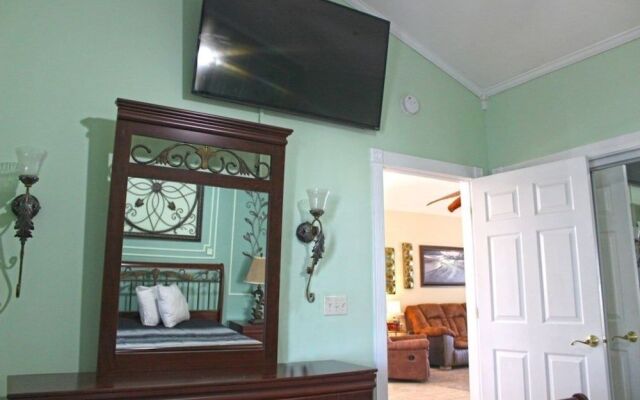 Magnolia Pointe 401-4894 by RedAwning