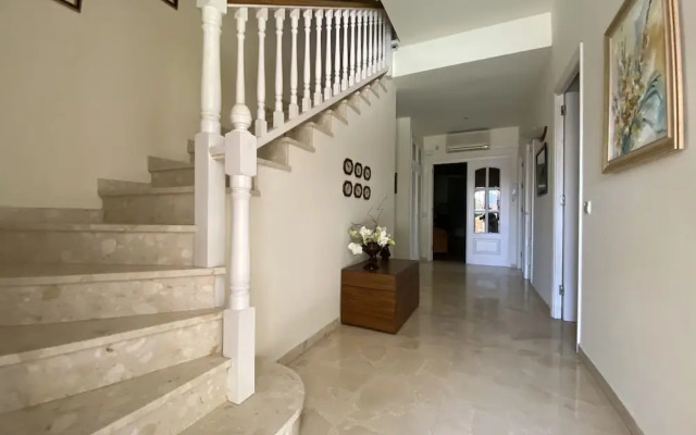 Villa Colonial