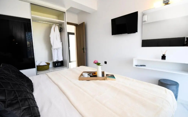 Sun White Villa