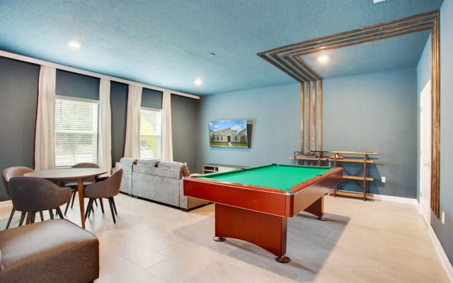 9BR Villa with Game Room & Theater