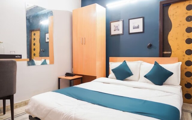 Goroomgo Giriraj stay Hub Near VIP Bazaar Naskarhaat Kolkata