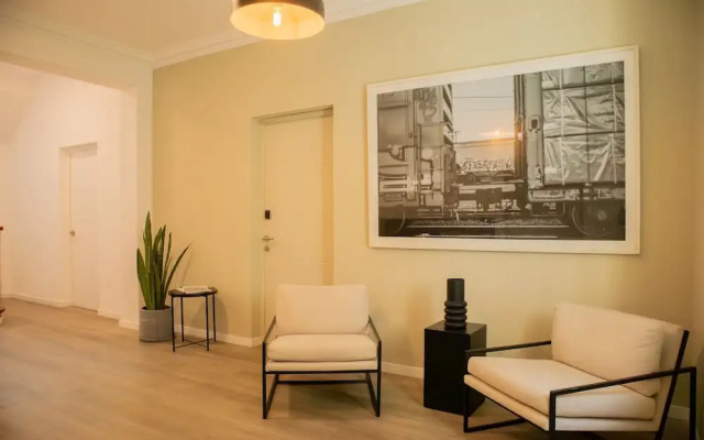 w Impressive 5BR w Terrace in Miraflores