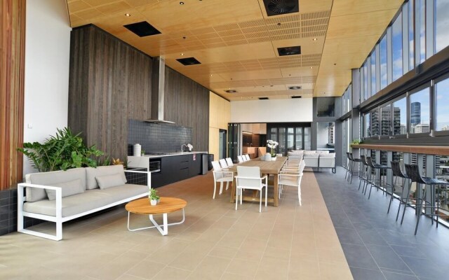 Brisbane One Apartments by CLLIX