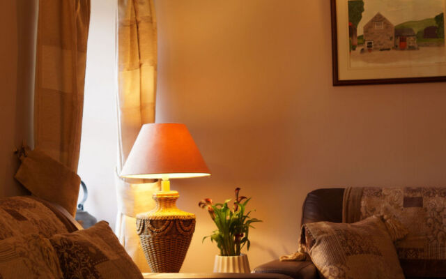 Holiday Home Yr Hen-Ryd