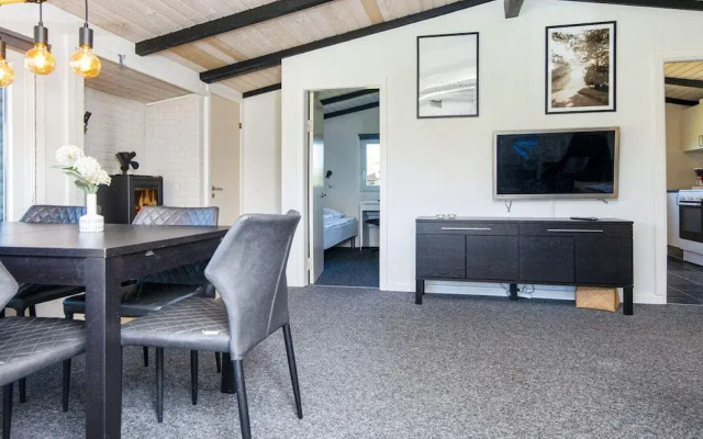 6 Person Holiday Home in Tarm