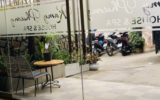 Kamy Phuong House and Spa