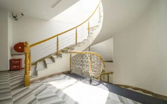 Haizhongyue Boutique Homestay (Nanmenwan Branch)