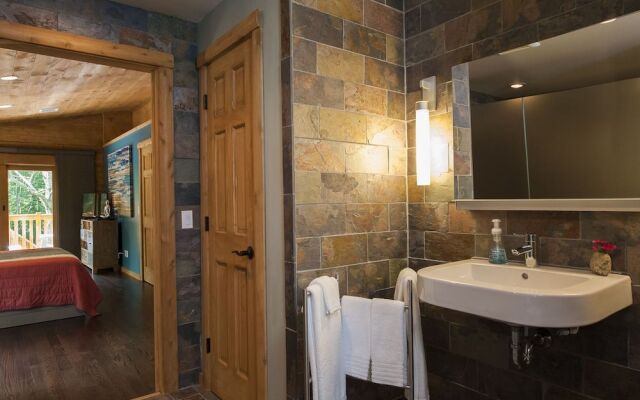 Chatfield Hollow Inn