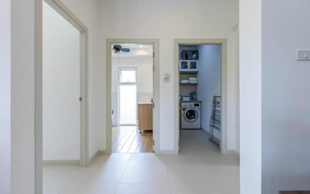 Private 3 Bedroom Pool Villa! (MS22)