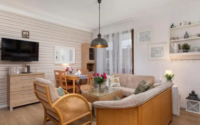 Luxurious Apartment, 4 Bedrooms, Pobierowo