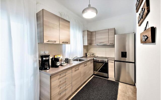 Porto Sea View Apartments - A. Svolou 29