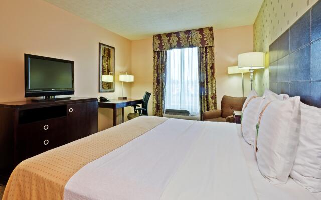 Holiday Inn Bloomington-University Area