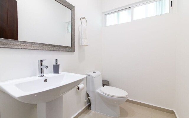 Sabbia 4301 3 Bedrooms ALL IN Suite Apts