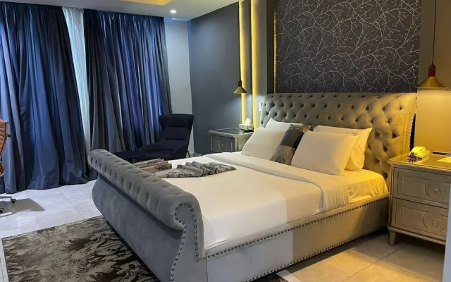 Blue Apple Hotel