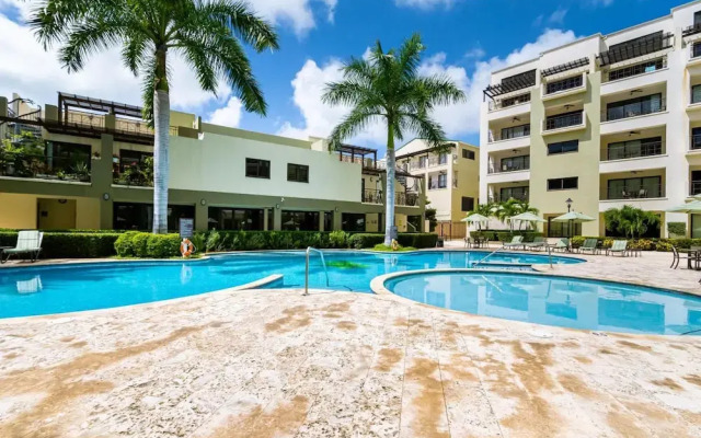 2BR Duplex Palmaruba Condos w Great Location