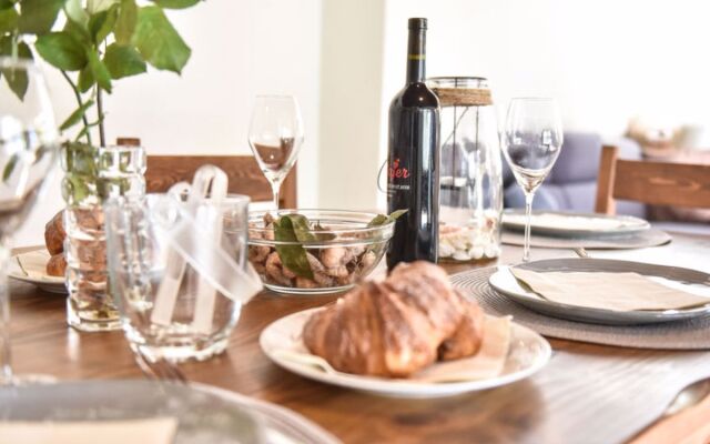 House Mate Ceko Zadar/Sukošan