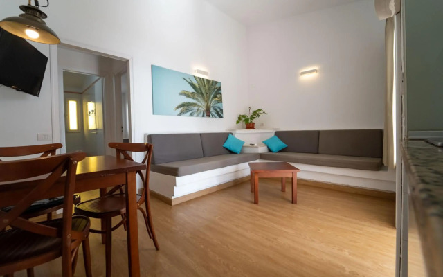Bungalows Side Shore