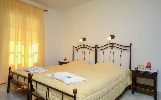 Poseidon Hotel (JNX)