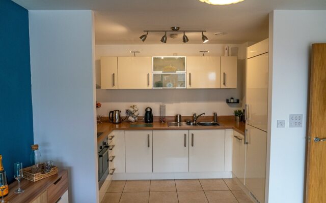 Rueben Suite by Eaa Homes