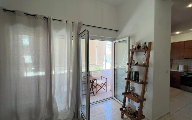 Cozy 1 Bd Apt in Therisos with Balcony