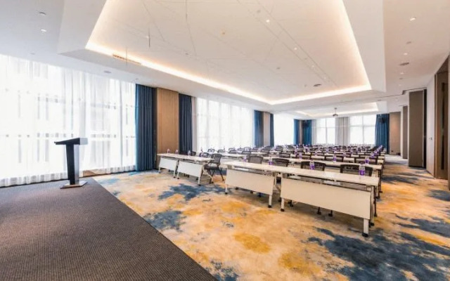 Ramada by Wyndham Zhumadian West Station
