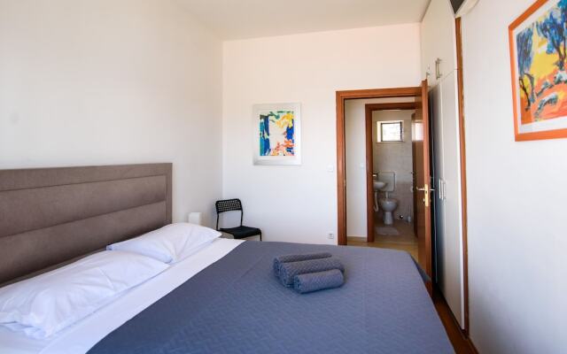 Zenith Apartment by DuHomes