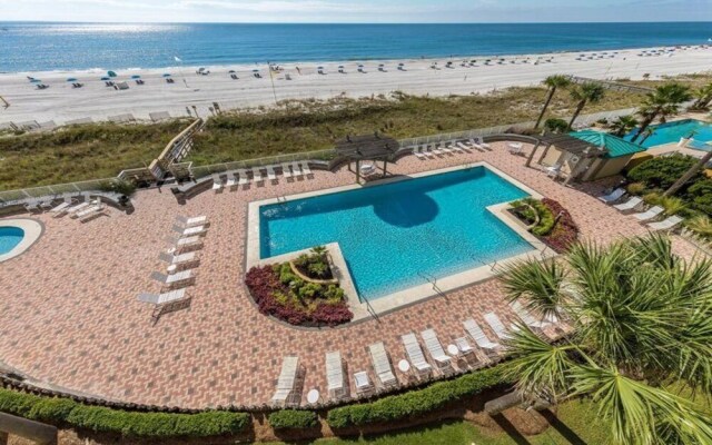 WhiteCaps 405 by RedAwning