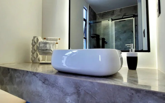 Xoe Mini-suites and Apartments