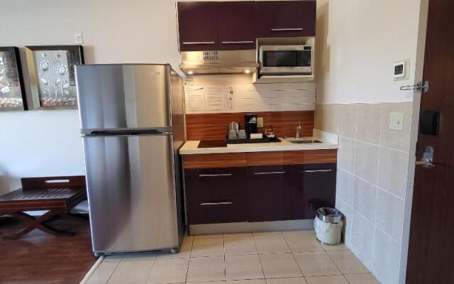 Days Inn & Suites by Wyndham Fort Saskatchewan