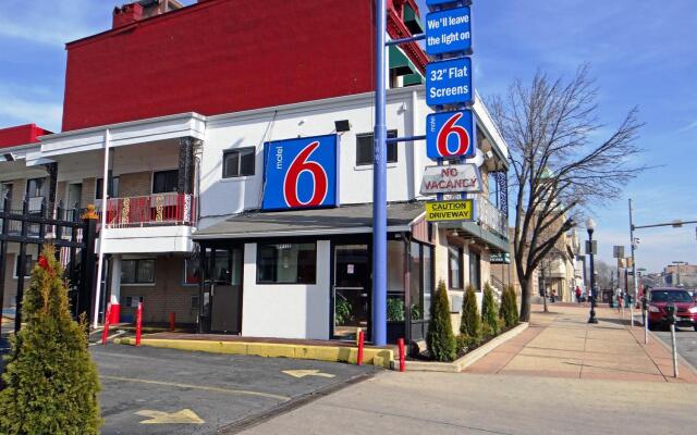 Motel 6  Baltimore Md