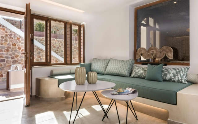 Marvarit Suites