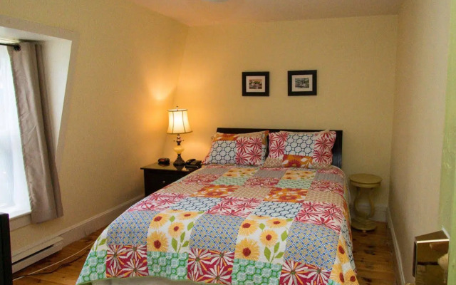 The Elizabeth Manor Guesthouse