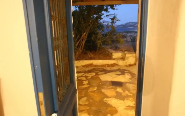Kato Koufonisi Stone House