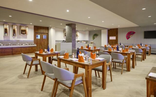 D Square Statue of Unity Kevadia, a member of Radisson Individuals