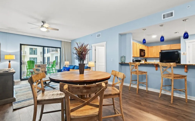 Warm and Inviting 1 Bd 1 Ba Condo With Breathtaking Gulf Views