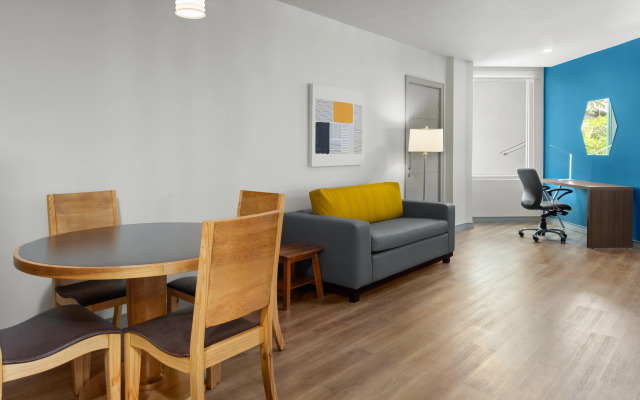 Holiday Inn Express San Jose Forum by IHG