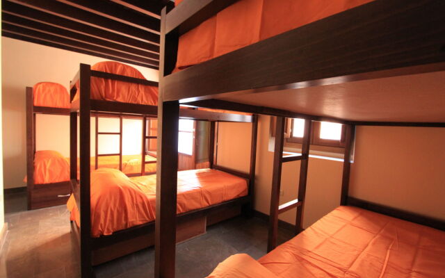 Hostel Mii Mercader De Sedas
