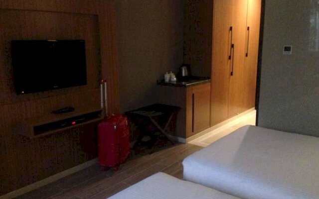 Gem Hotel