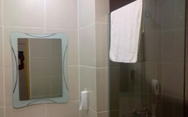 Golden Tulip Essential Kimbima Freetown
